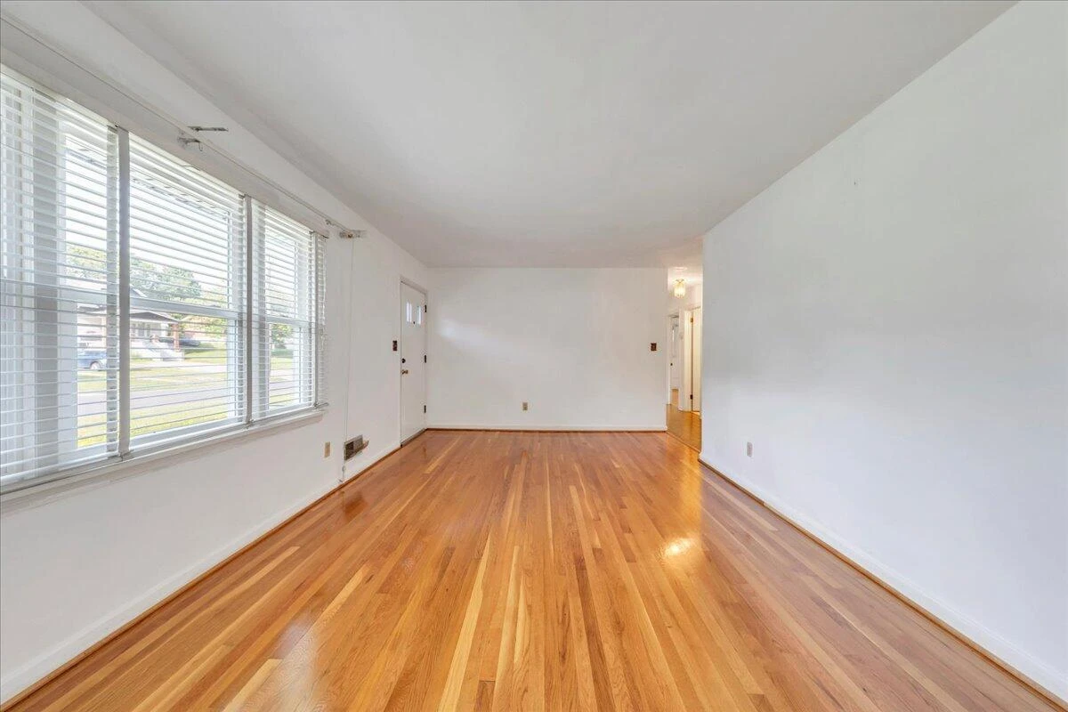 1028 Grayson AVE - Photo 10