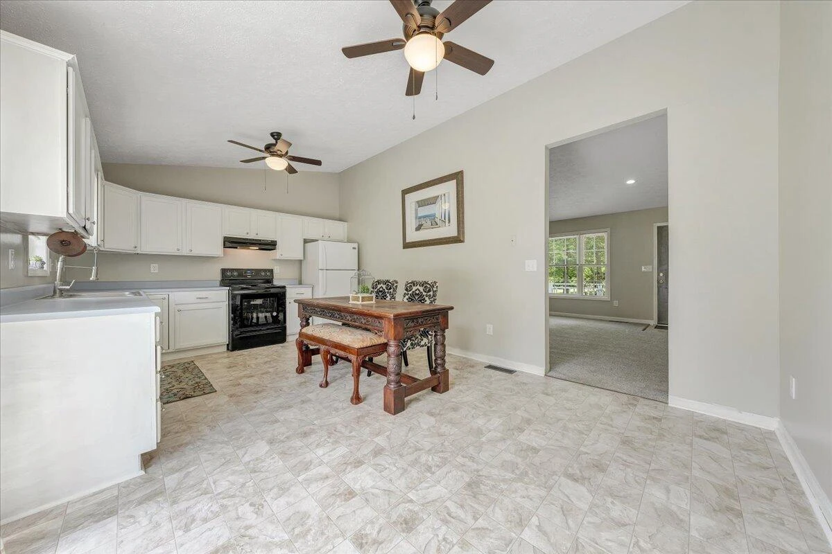 44 Strawberry Banks DR - Photo 11