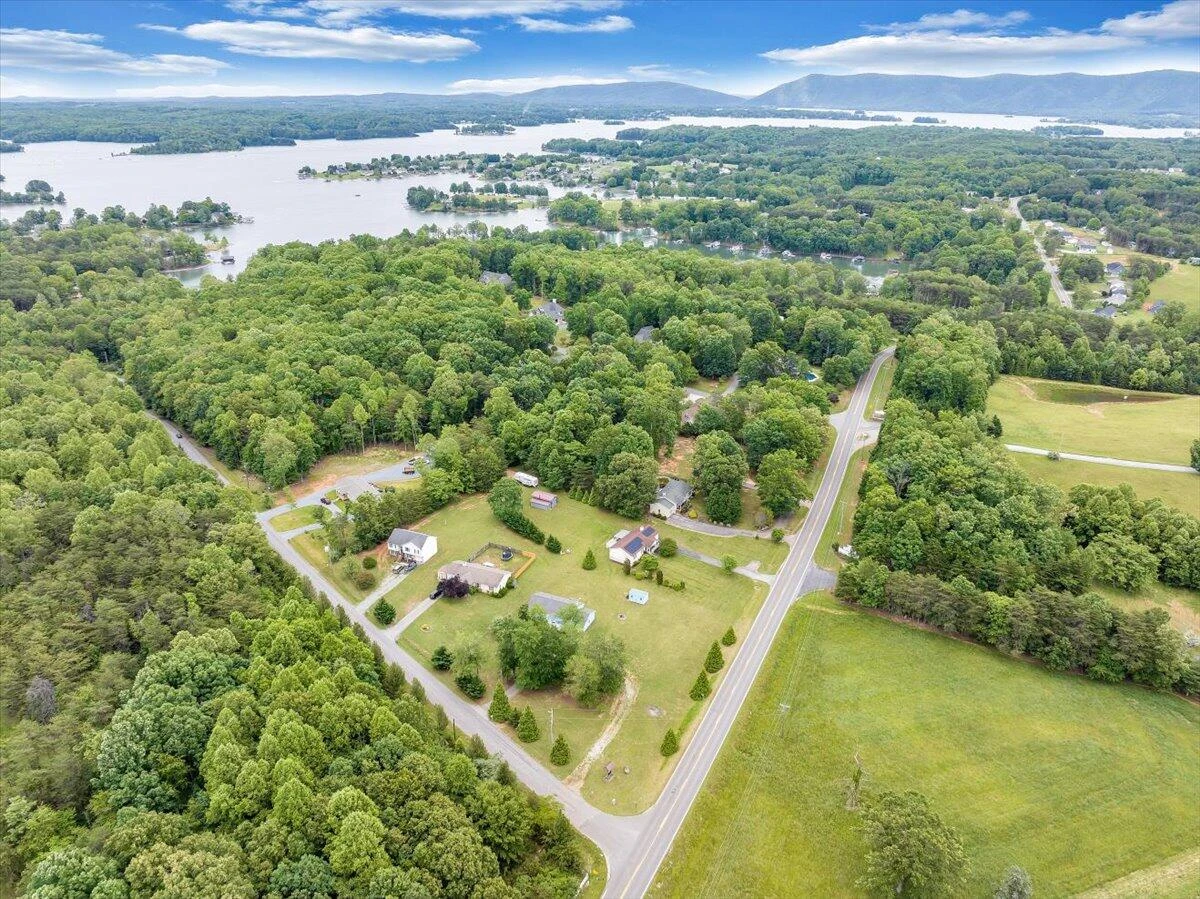 44 Strawberry Banks DR - Photo 49