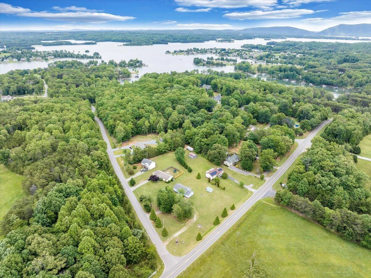 44 Strawberry Banks DR - Photo 50