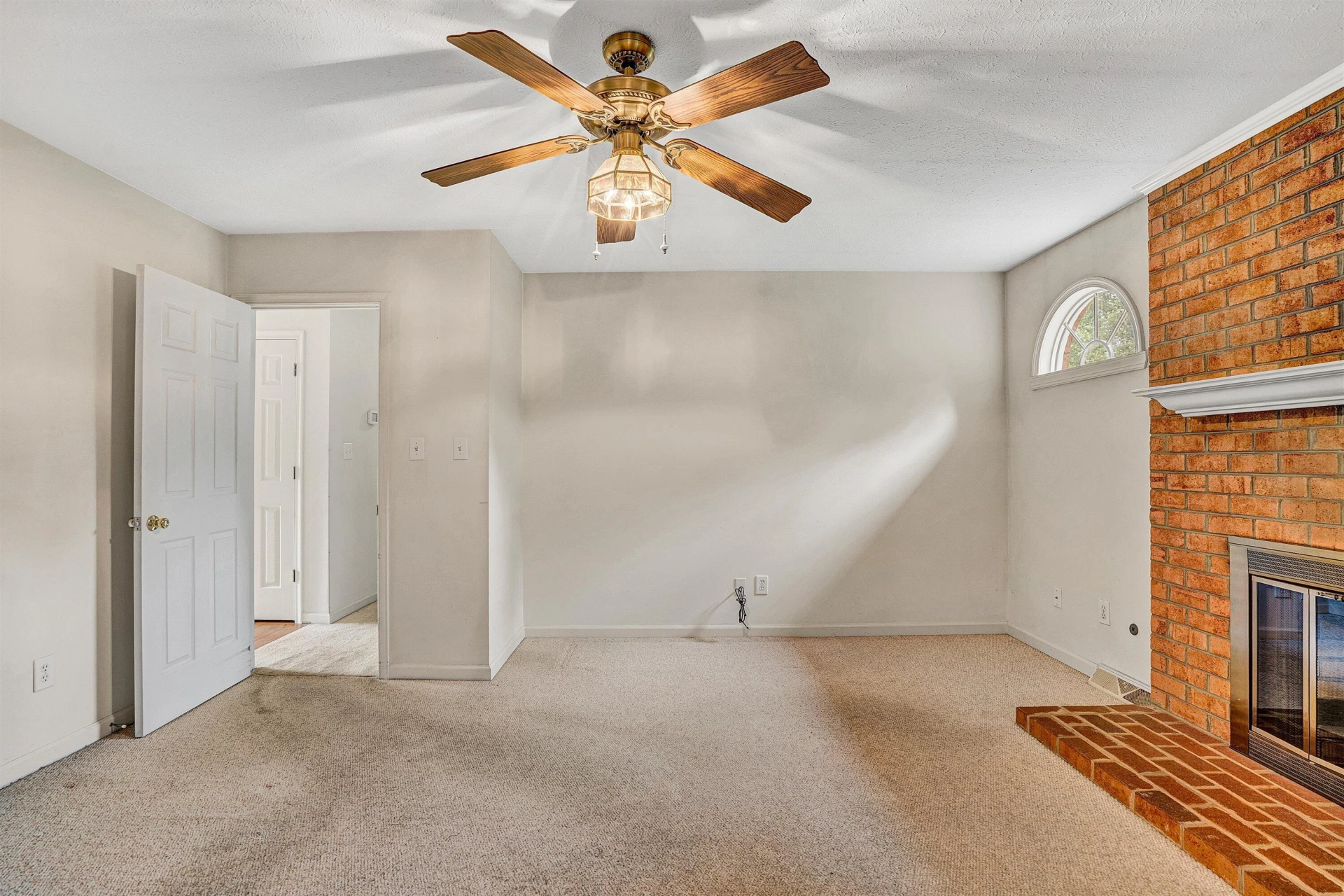103 Tremont CT - Photo 14