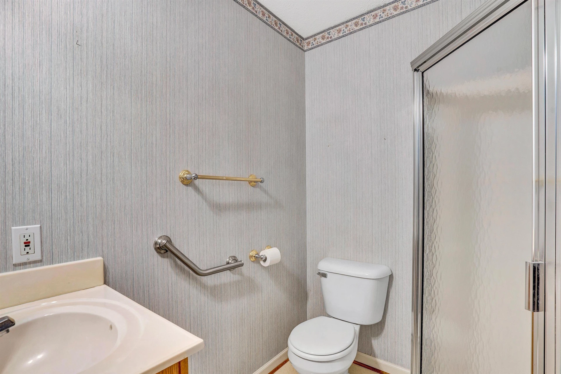 103 Tremont CT - Photo 18