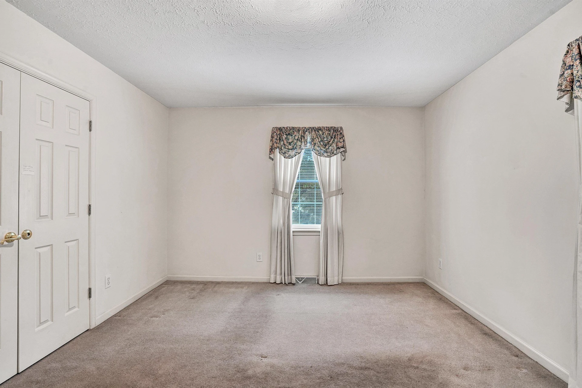 103 Tremont CT - Photo 24