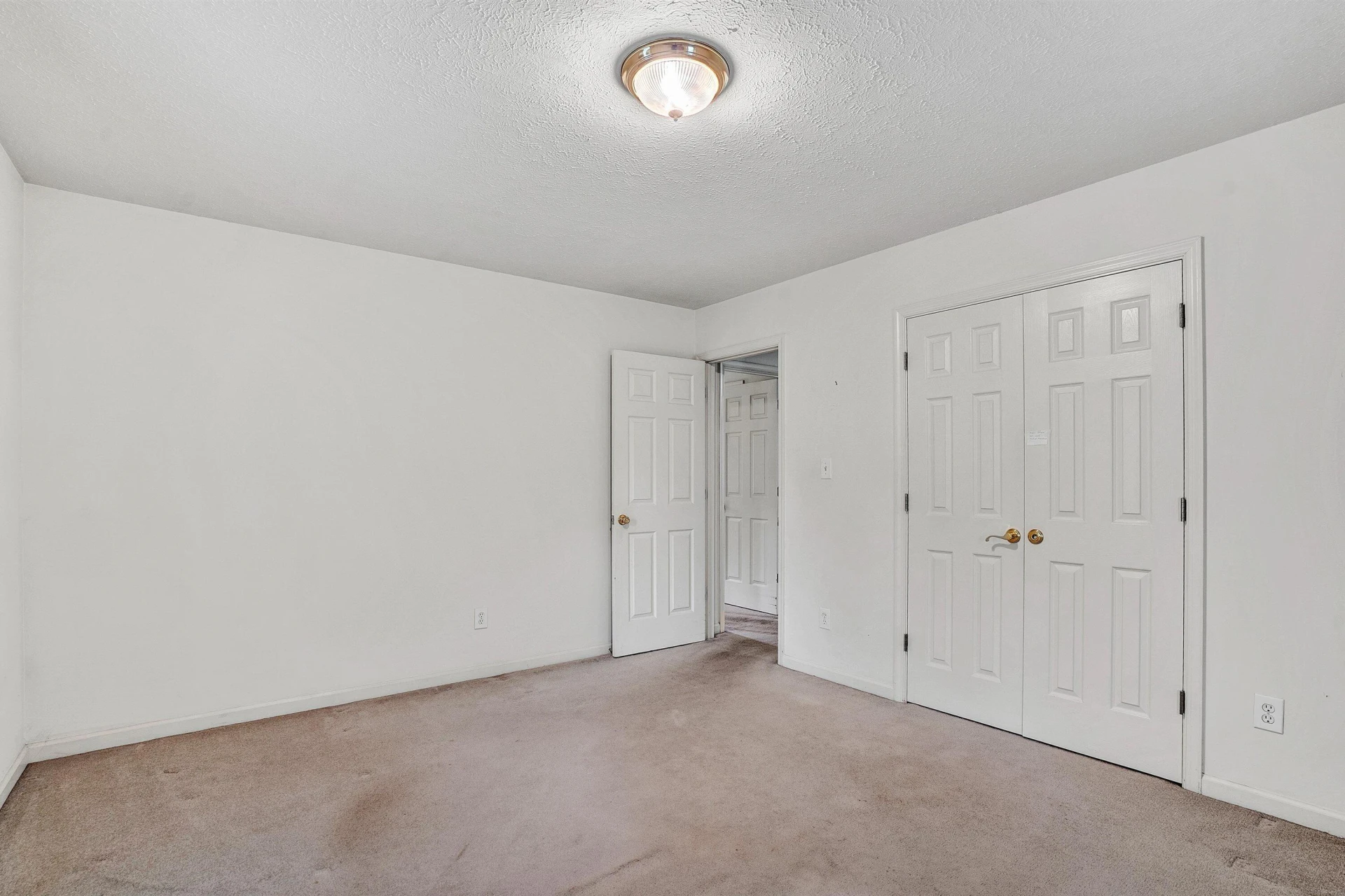 103 Tremont CT - Photo 25