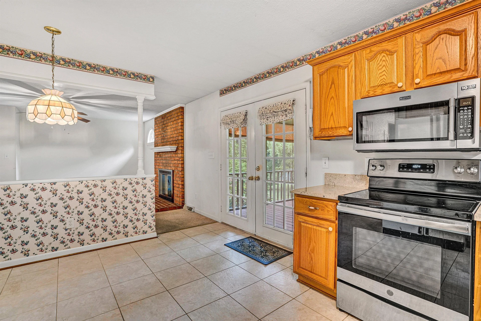 103 Tremont CT - Photo 9