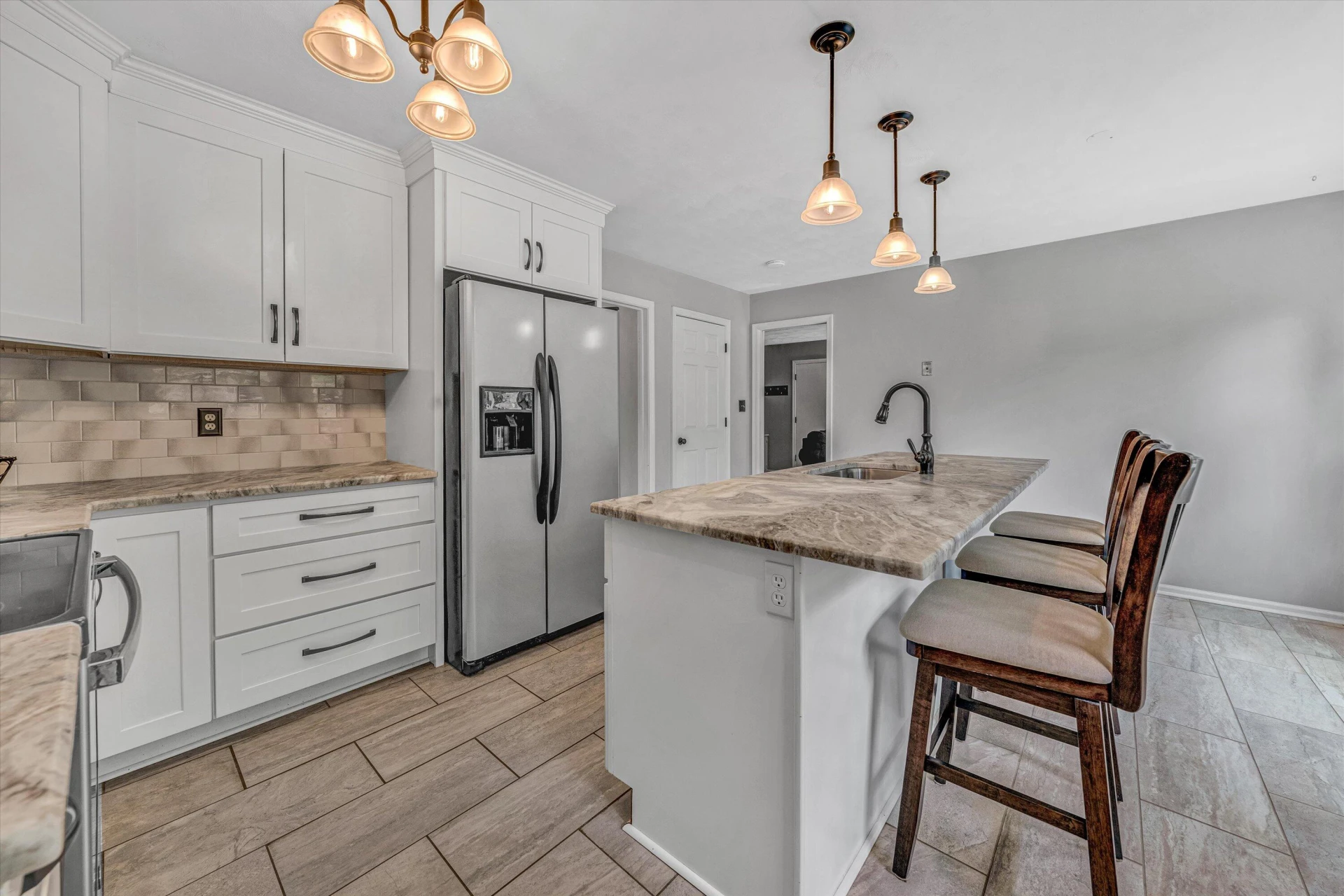 2716 Bobolink LN - Photo 17