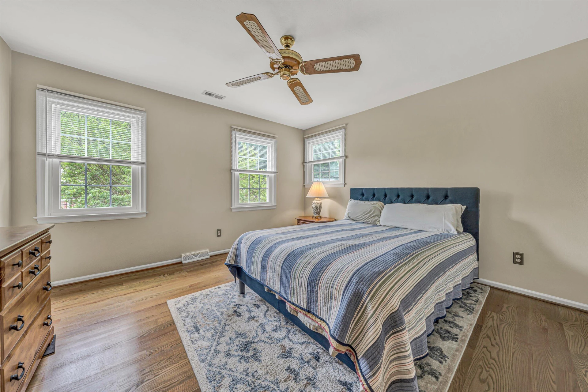 2716 Bobolink LN - Photo 24