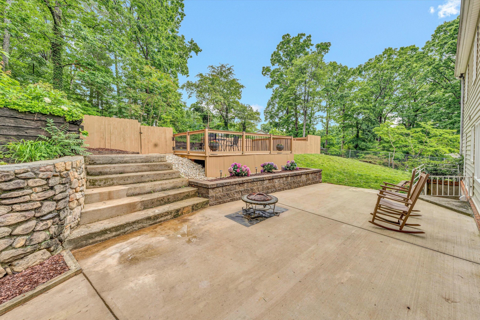 2716 Bobolink LN - Photo 41