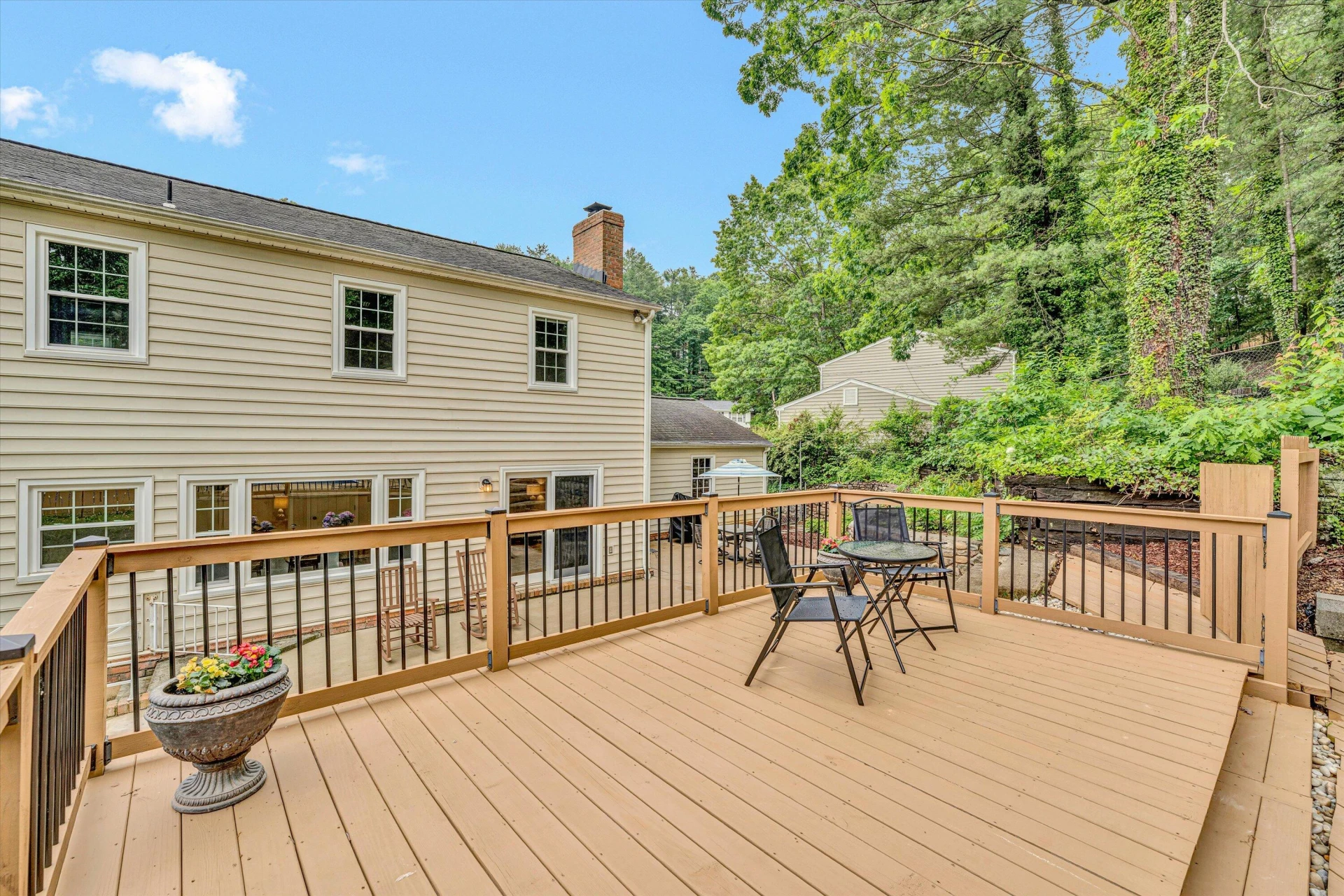 2716 Bobolink LN - Photo 45