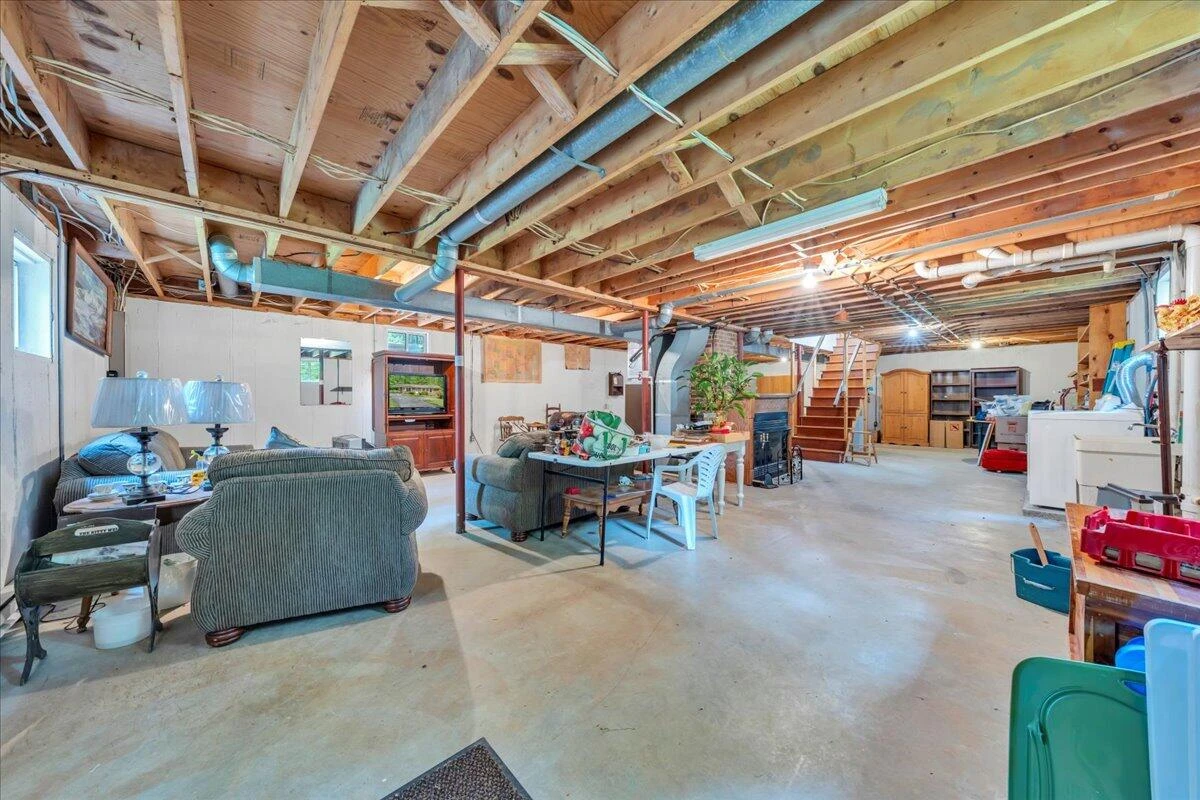 175 Webb Mountain RD - Photo 22