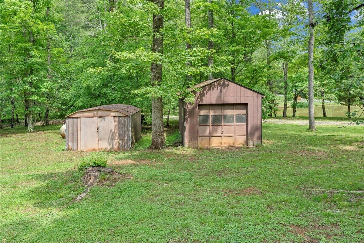 175 Webb Mountain RD - Photo 30