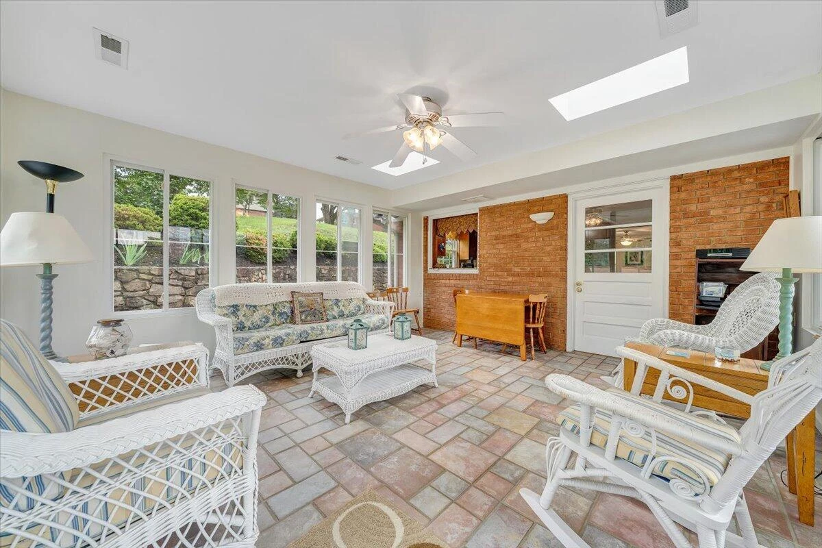 30 Benbrook CIR - Photo 22