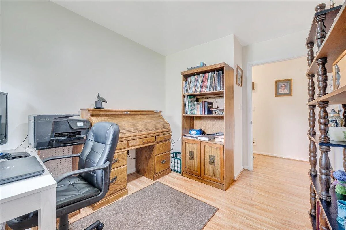 30 Benbrook CIR - Photo 3