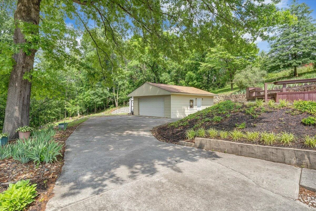 30 Benbrook CIR - Photo 49