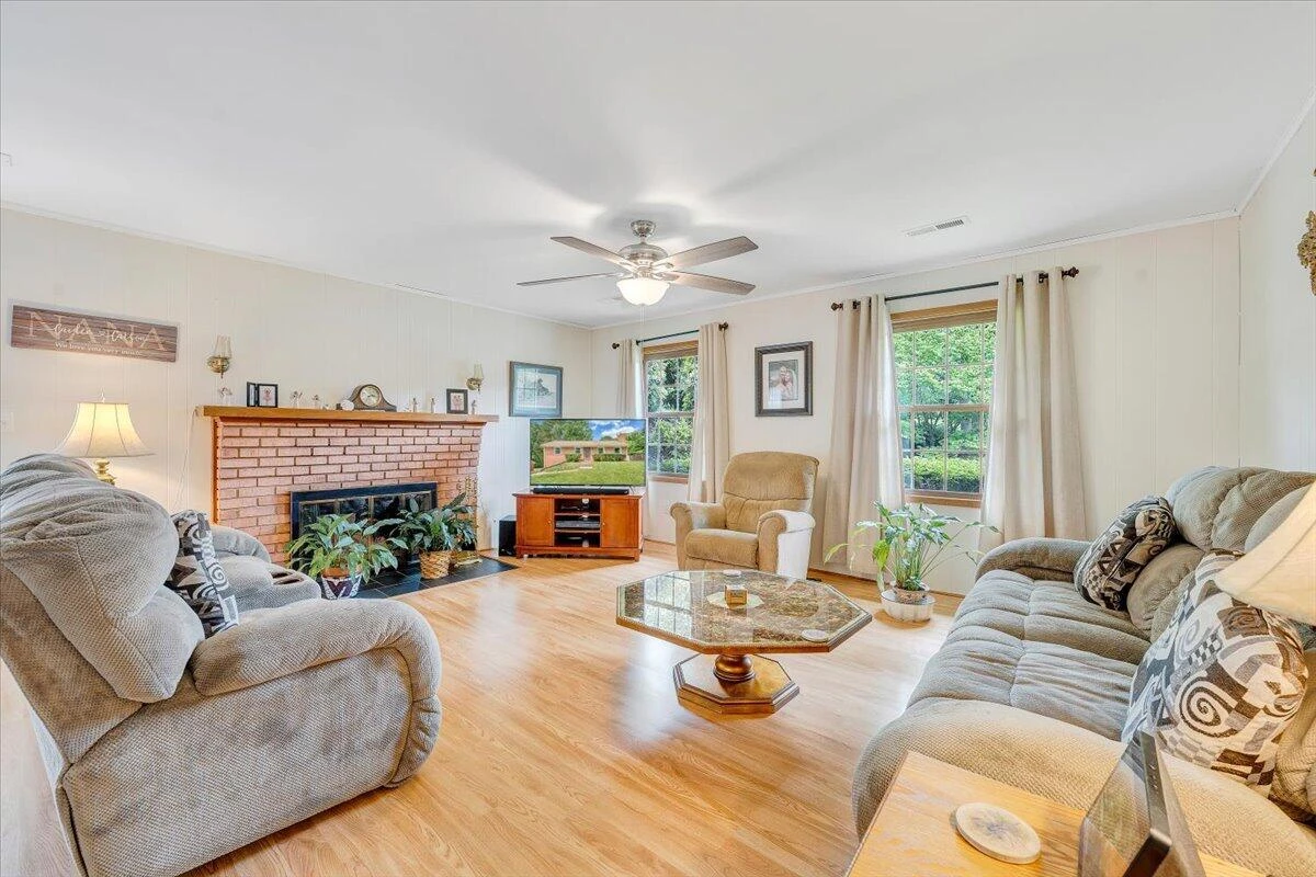 30 Benbrook CIR - Photo 6