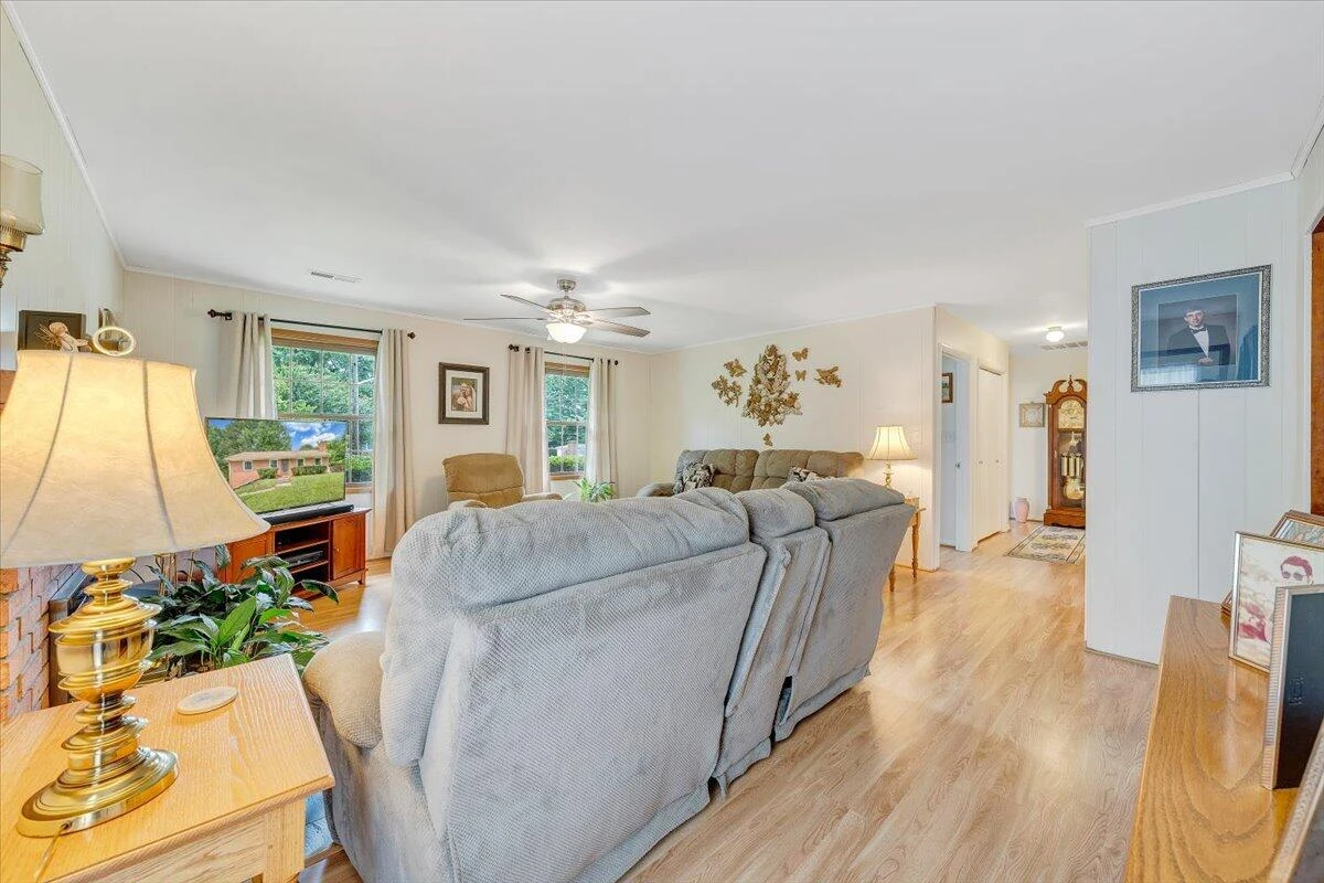 30 Benbrook CIR - Photo 8