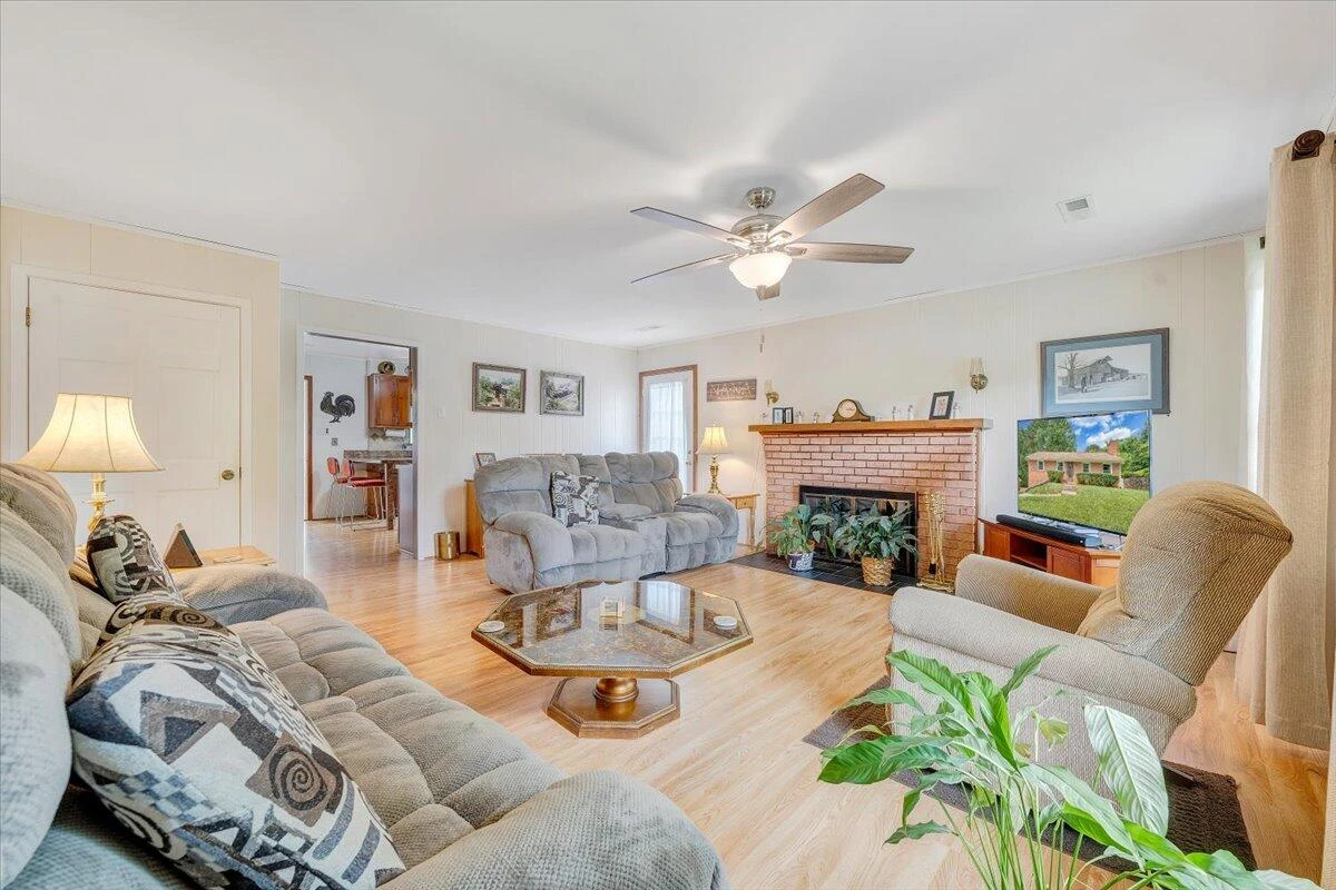 30 Benbrook CIR - Photo 9