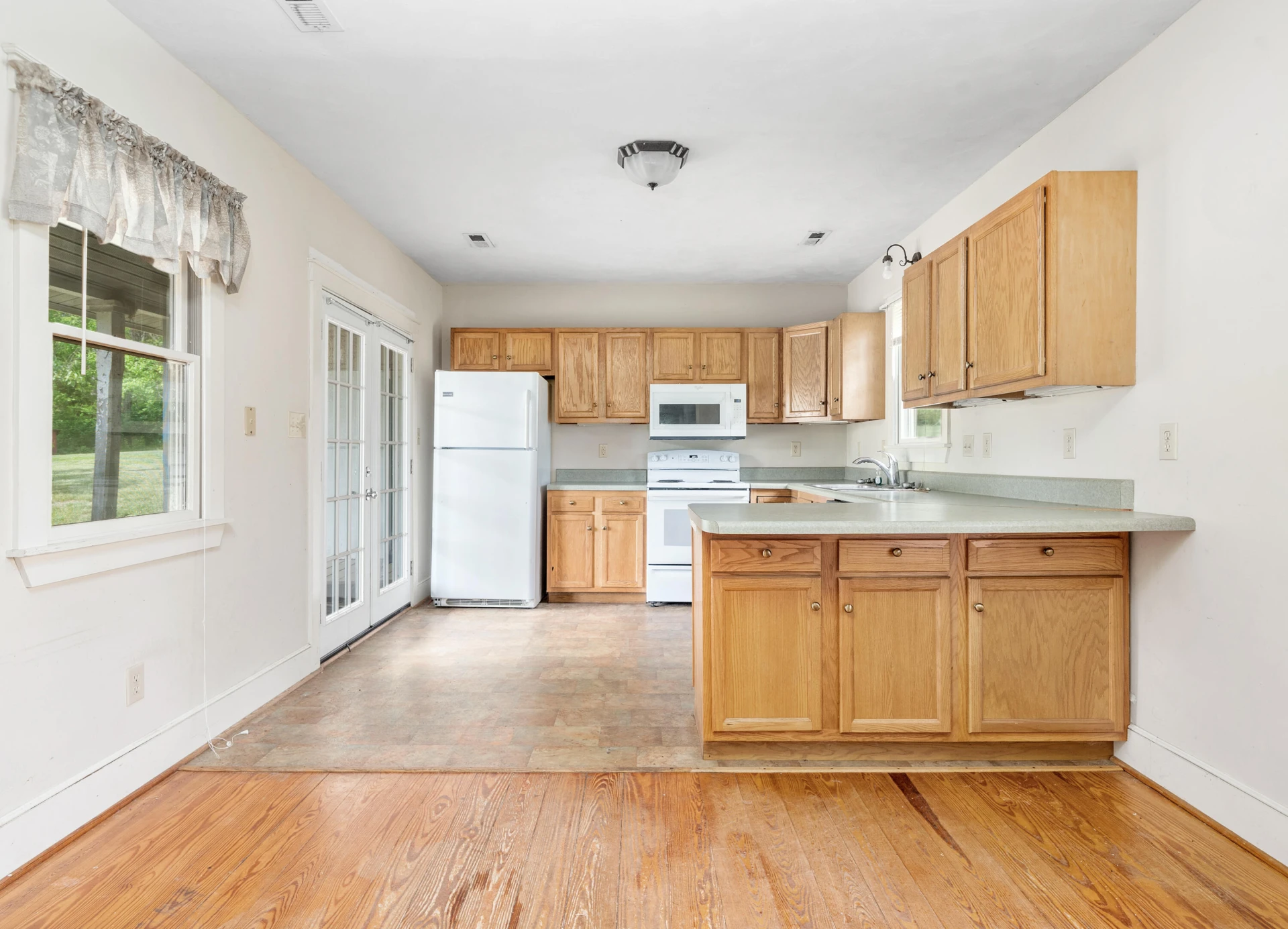 250 Old Hollow RD - Photo 5