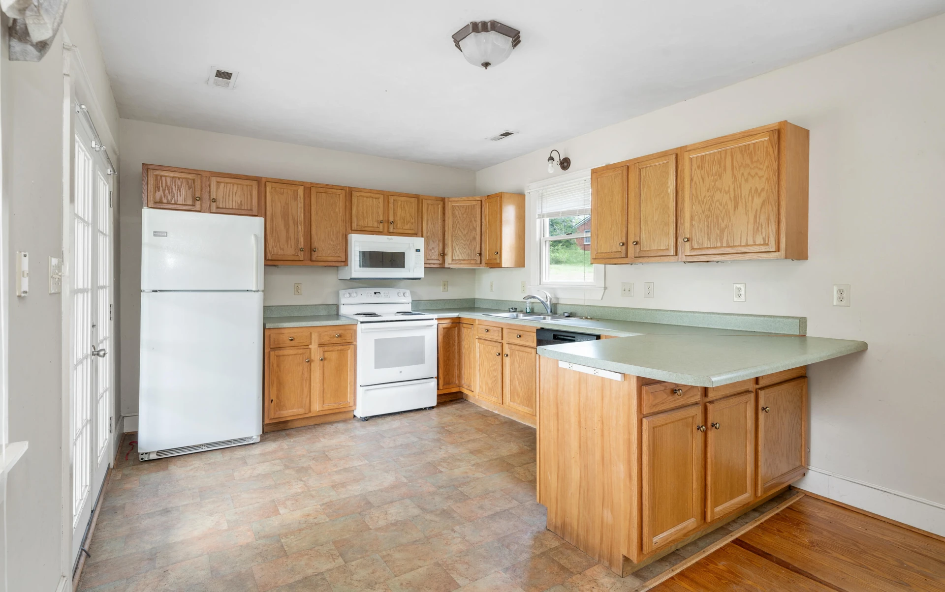 250 Old Hollow RD - Photo 6