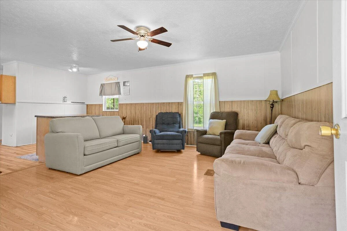 1606 Dunbrack CIR - Photo 18