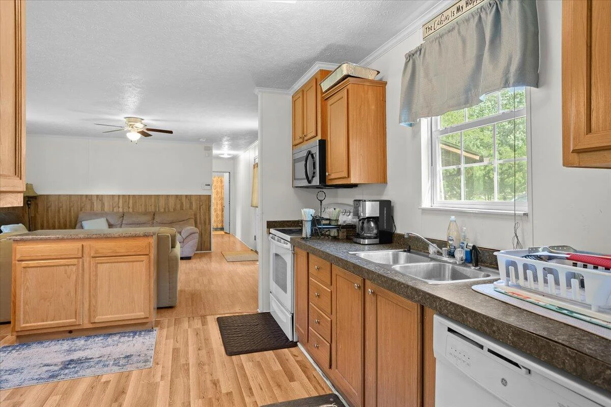 1606 Dunbrack CIR - Photo 24