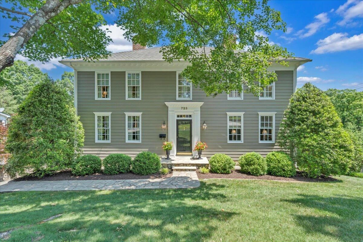 723 White Oak RD