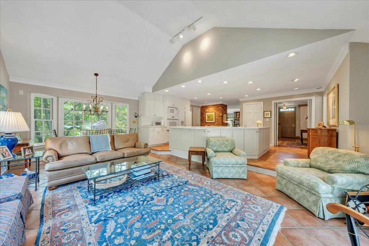 723 White Oak RD - Photo 28