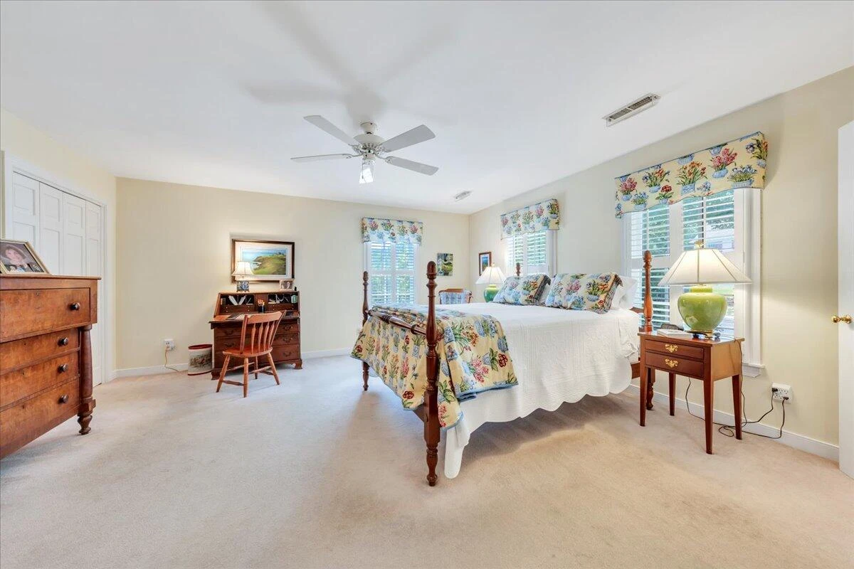 723 White Oak RD - Photo 38