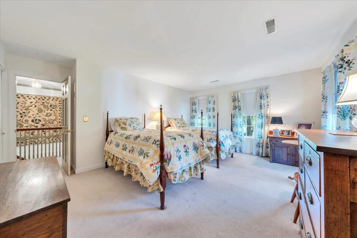 723 White Oak RD - Photo 43