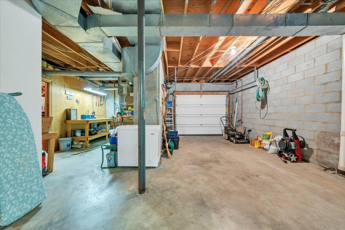723 White Oak RD - Photo 57