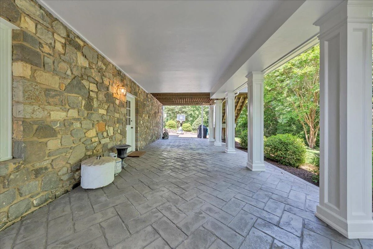 723 White Oak RD - Photo 65