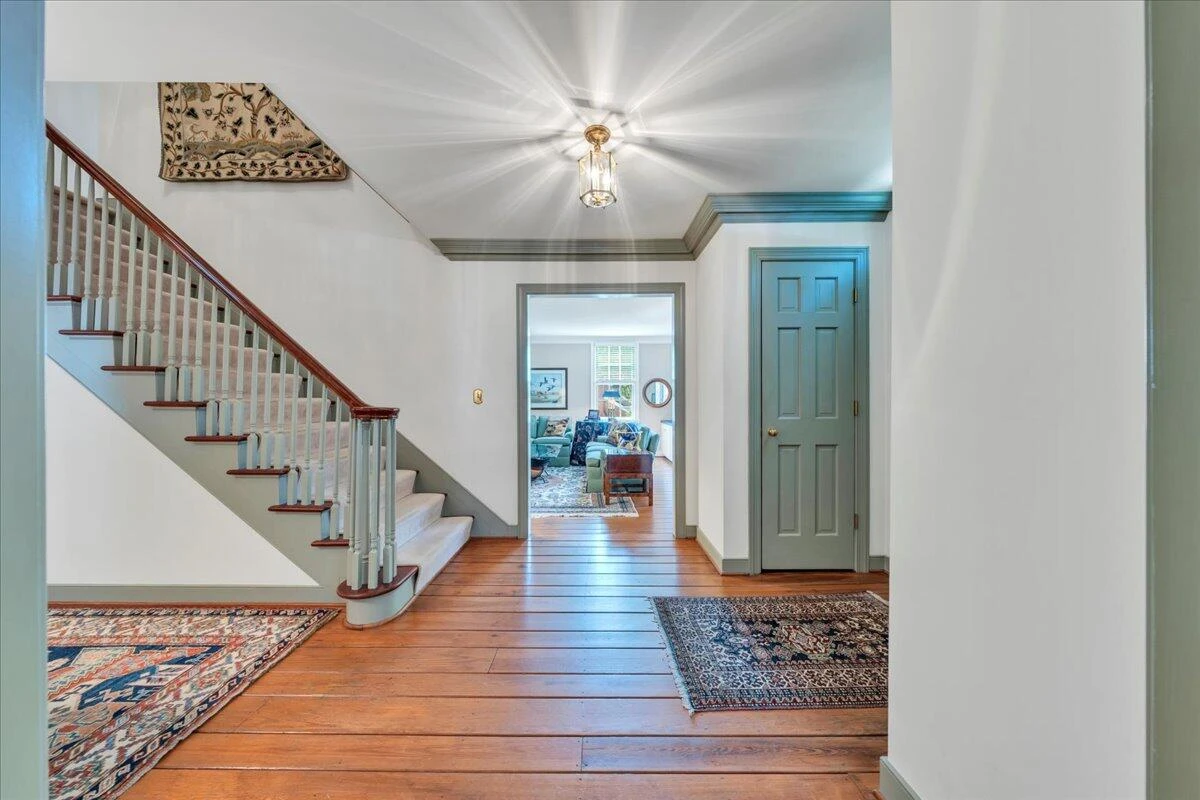723 White Oak RD - Photo 7