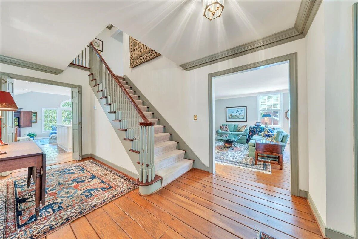 723 White Oak RD - Photo 8