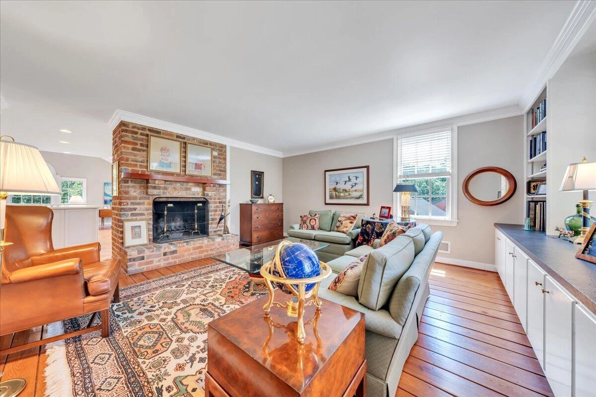 723 White Oak RD - Photo 9