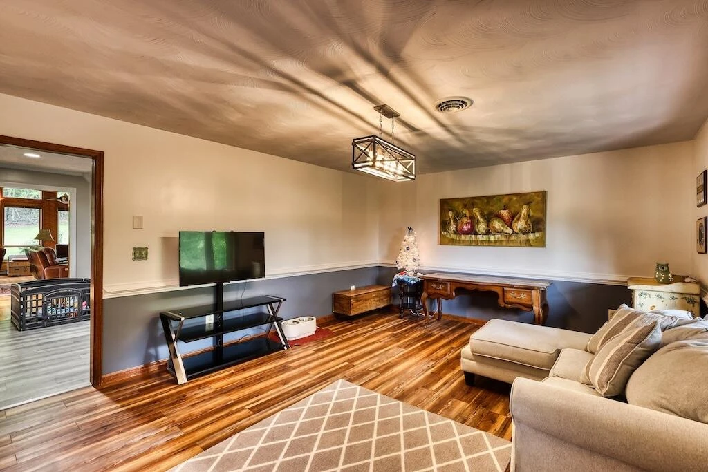1530 Ridgeview RD - Photo 17