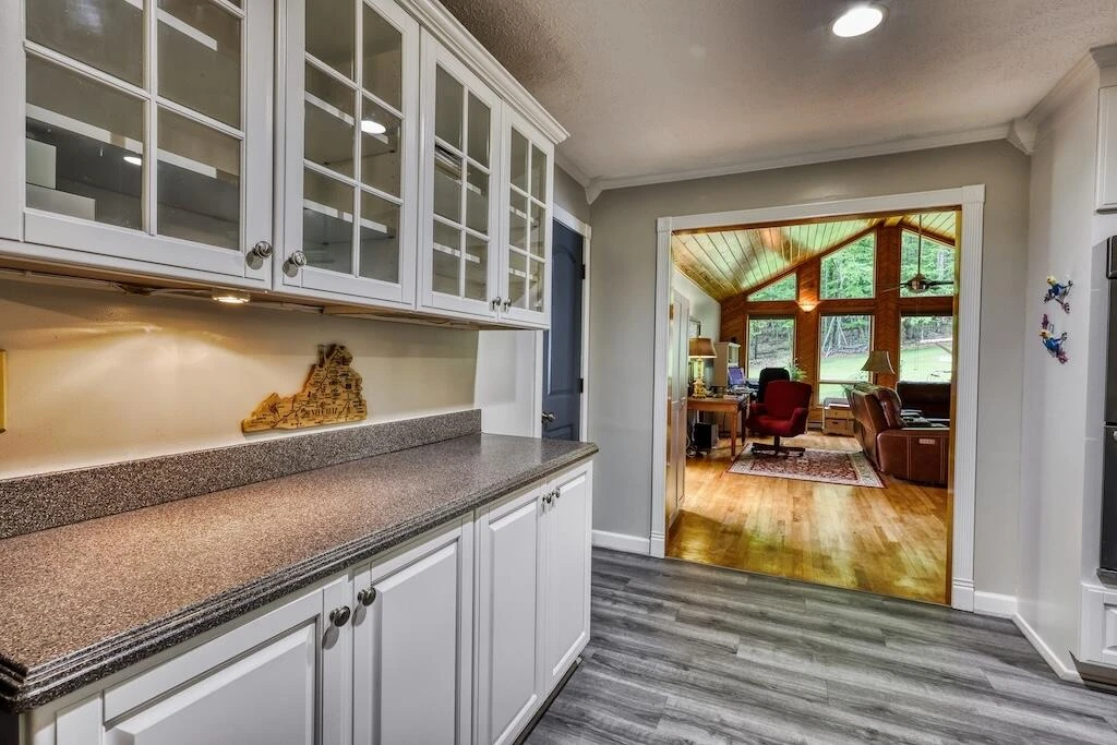1530 Ridgeview RD - Photo 8
