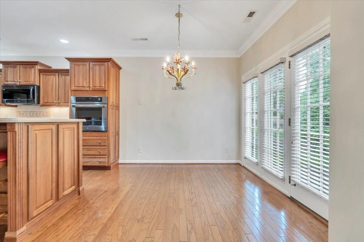 3326 Belshire CT - Photo 17