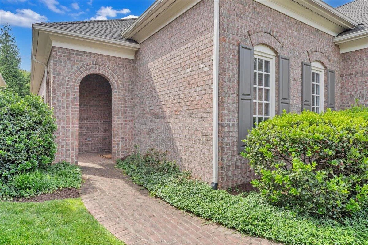 3326 Belshire CT - Photo 2