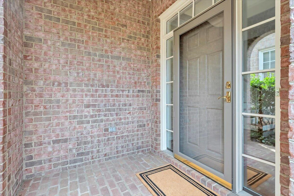 3326 Belshire CT - Photo 3