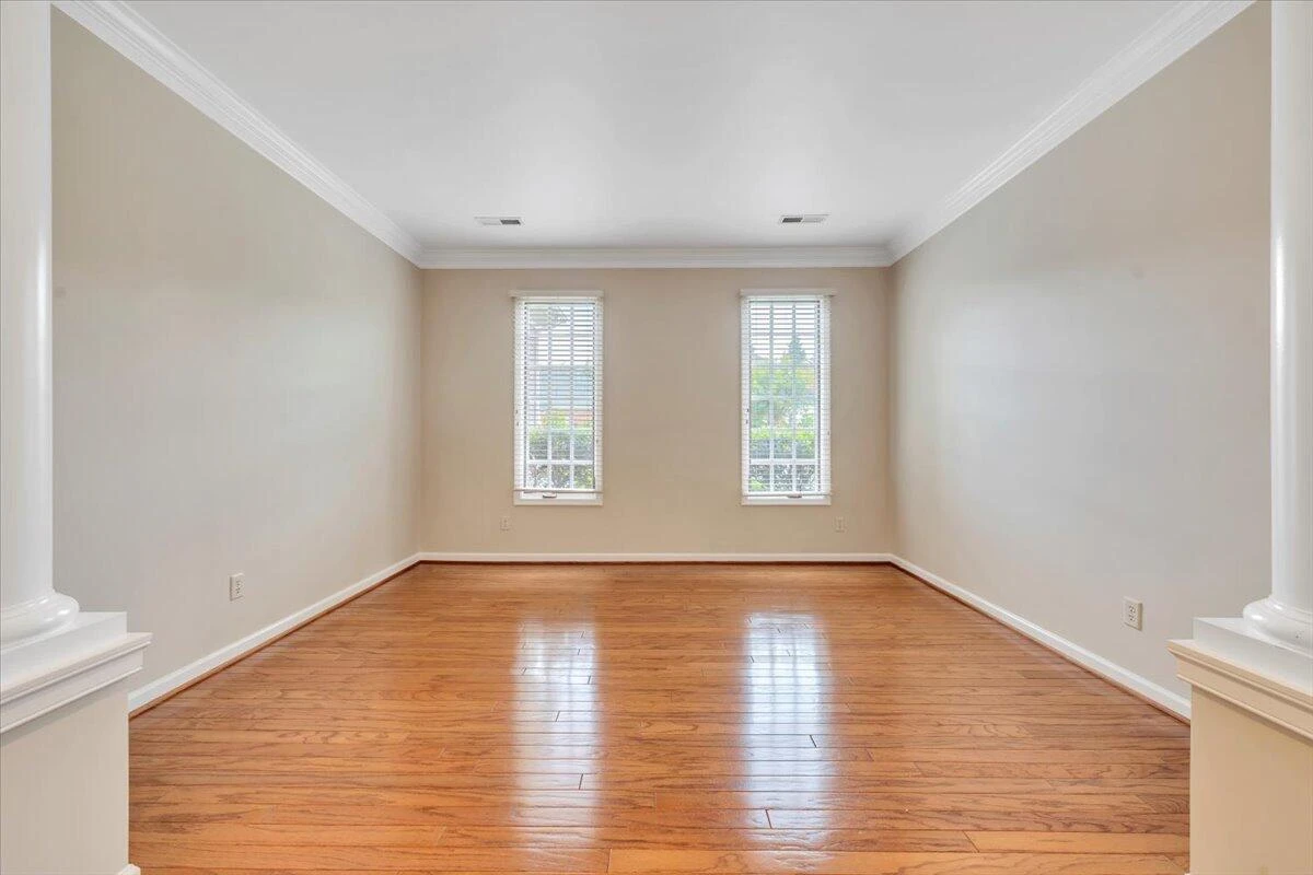 3326 Belshire CT - Photo 6
