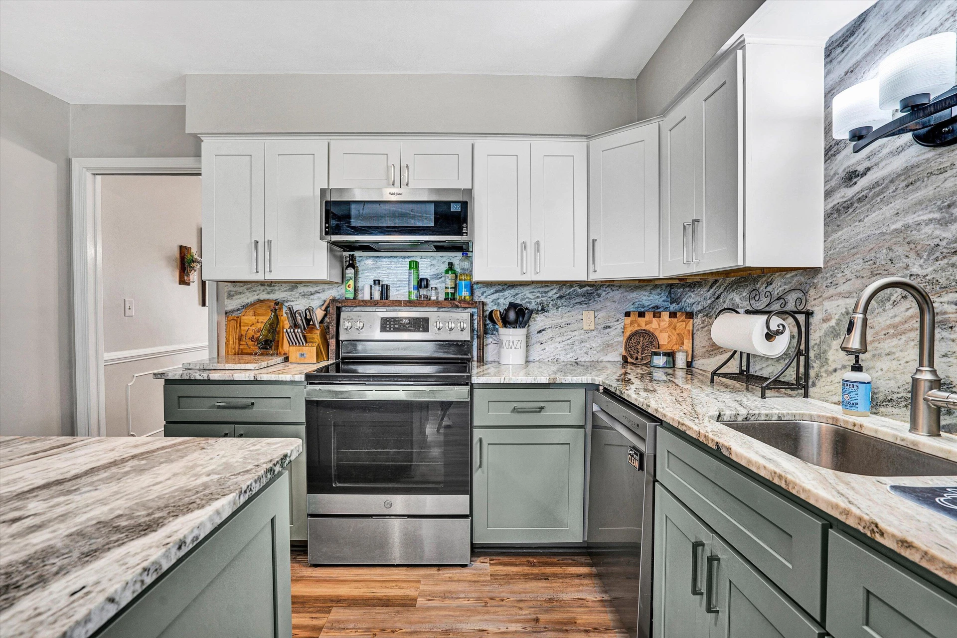 230 Pinehaven RD - Photo 18