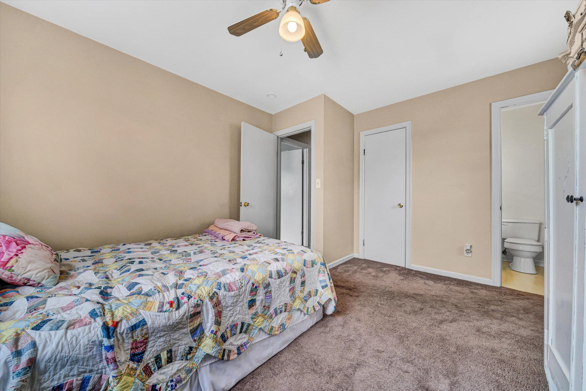 4526 Vest DR - Photo 17