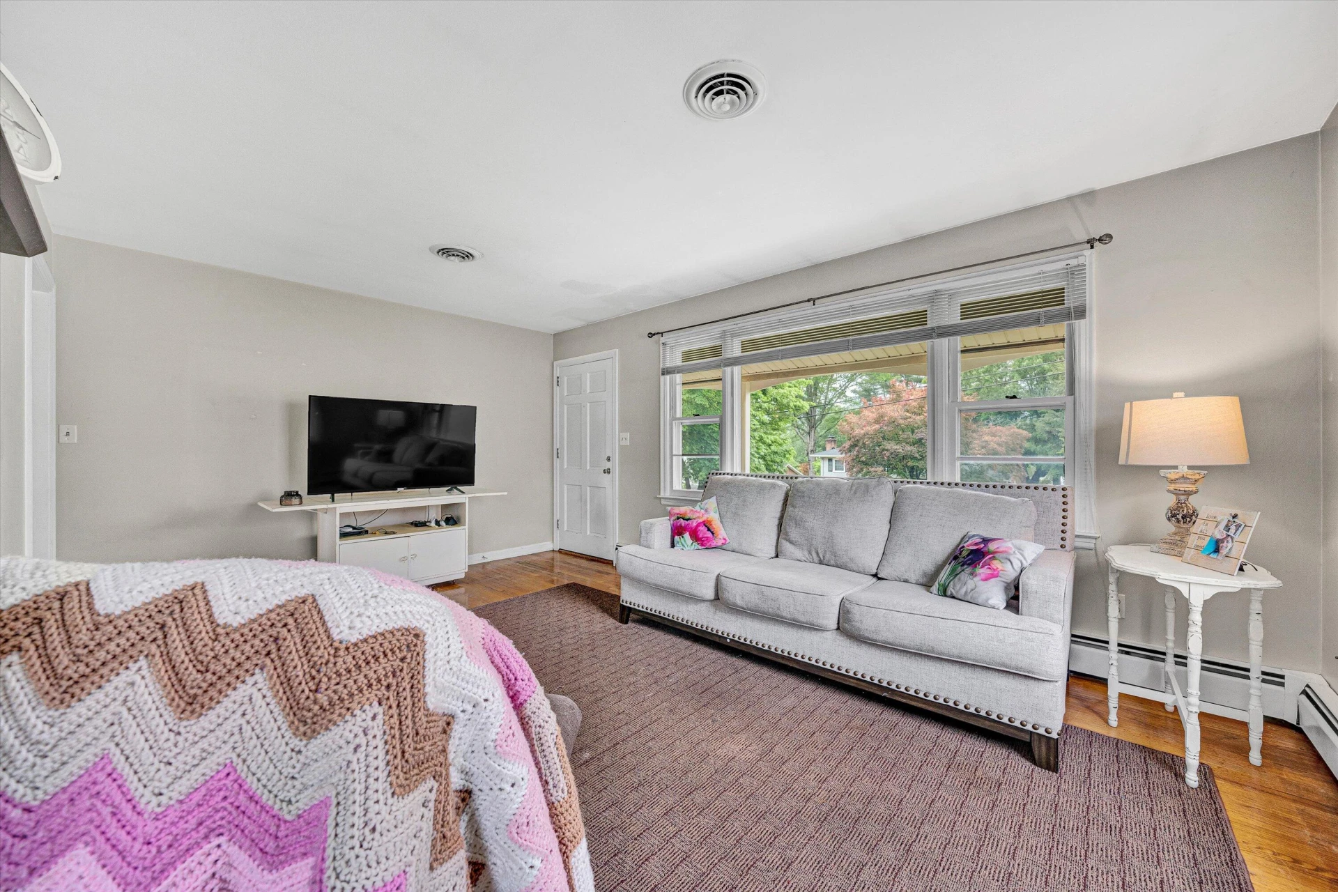 4526 Vest DR - Photo 3