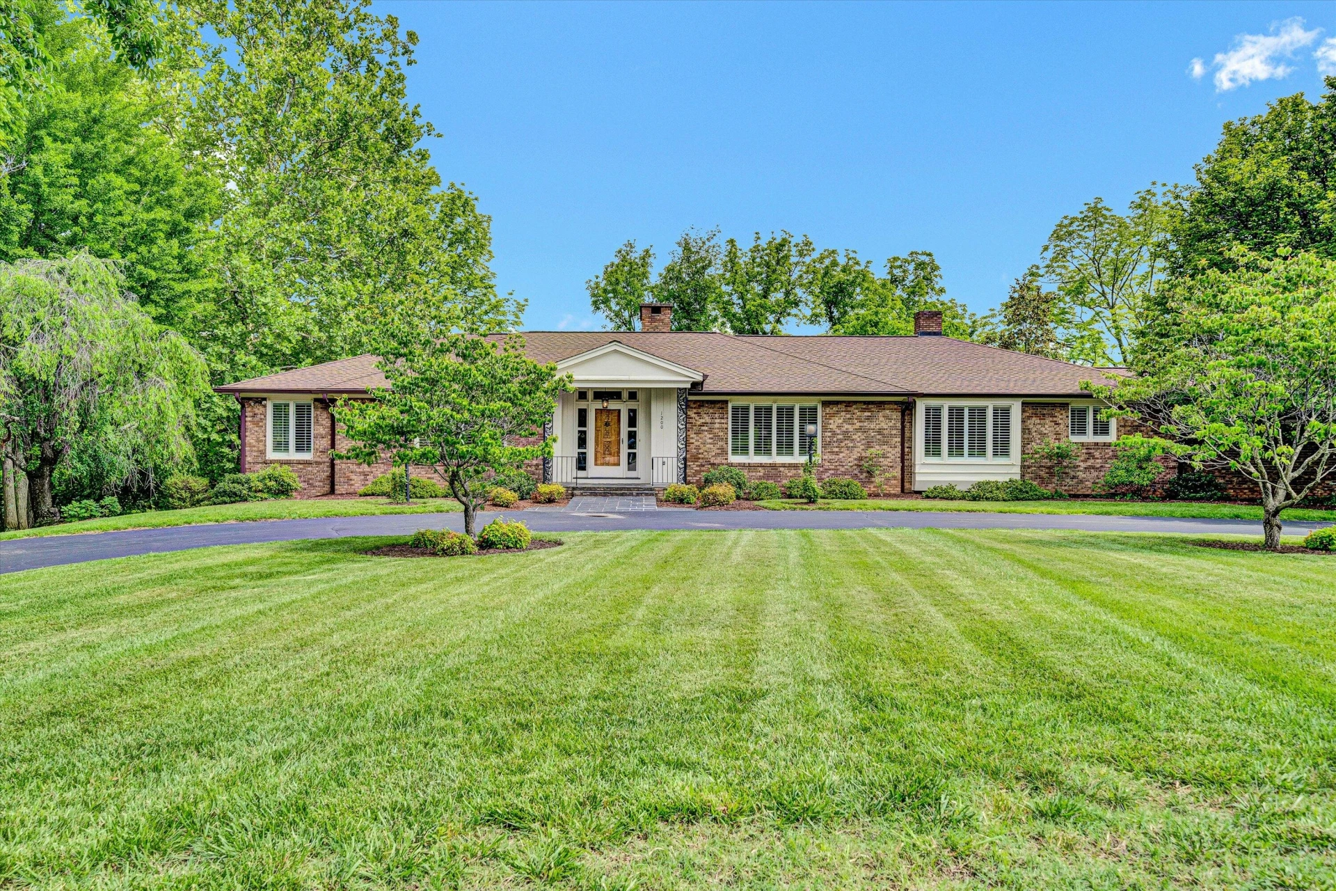 1200 Pickwick LN