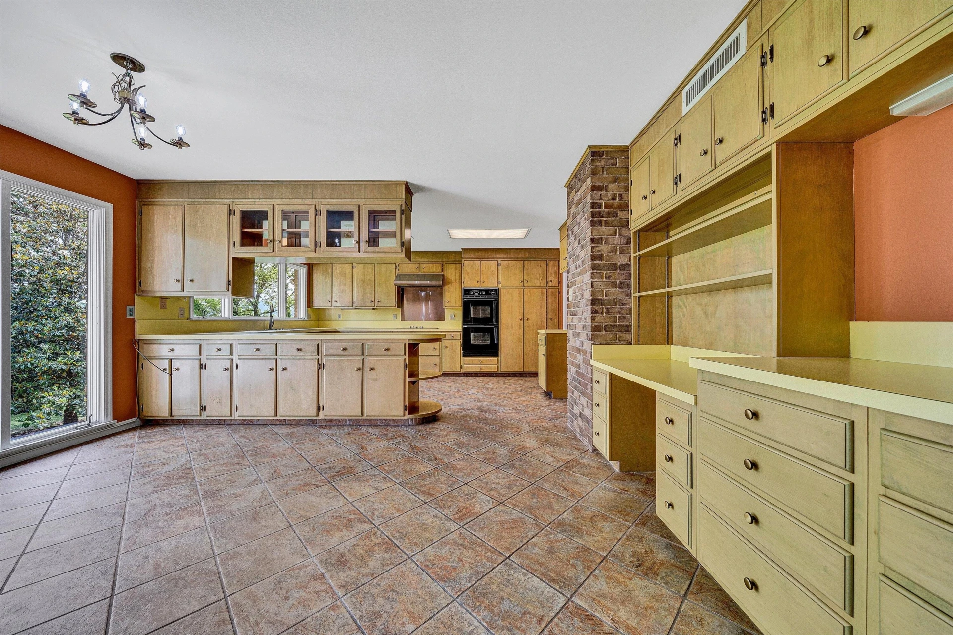 1200 Pickwick LN - Photo 13