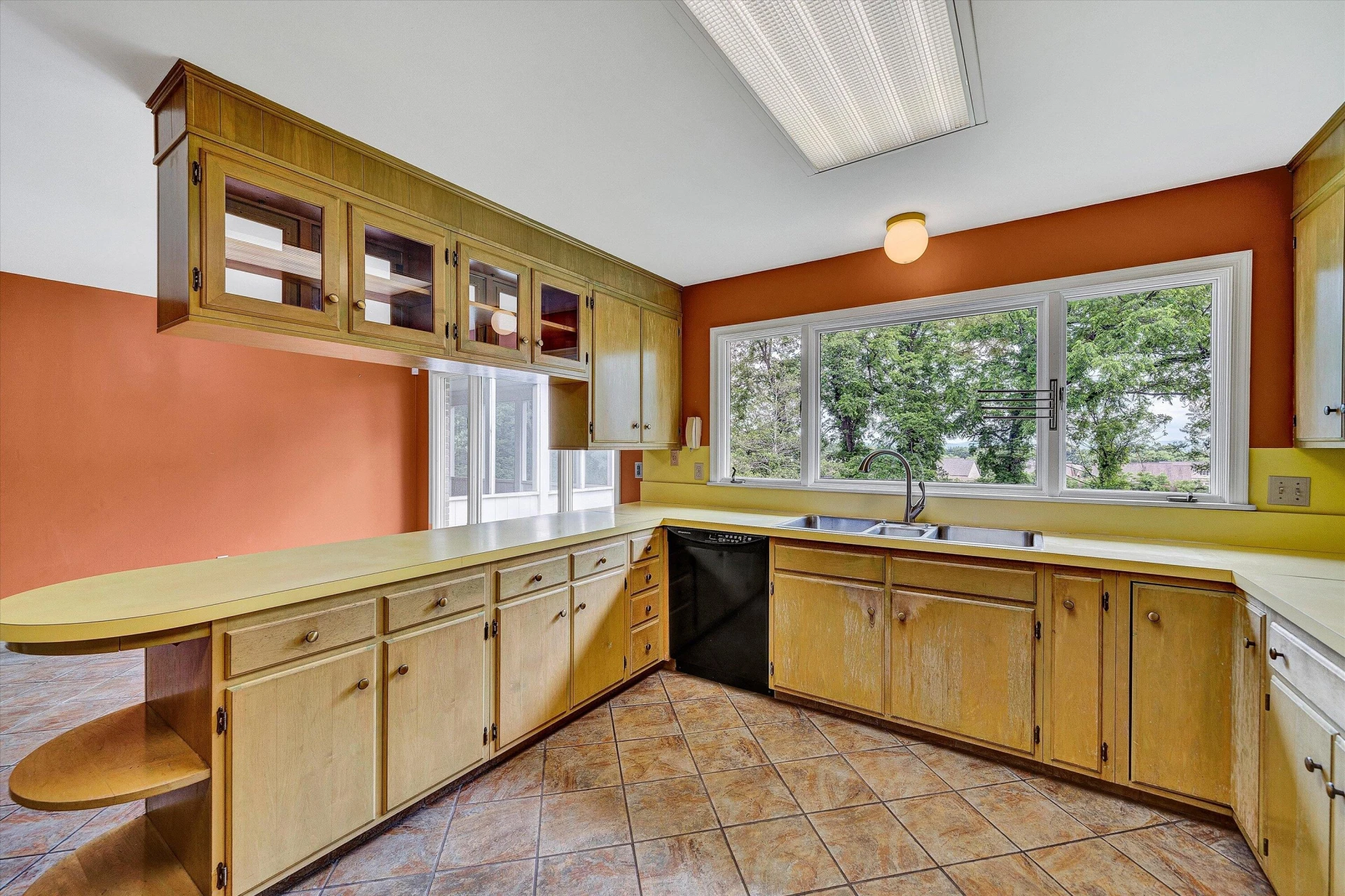 1200 Pickwick LN - Photo 14