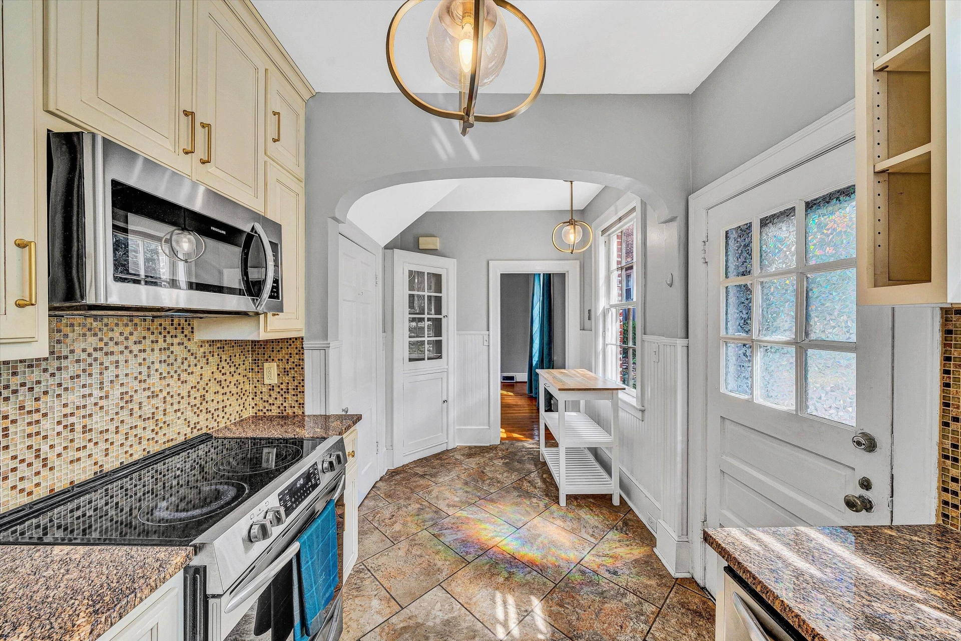 2408 Avenham AVE - Photo 17