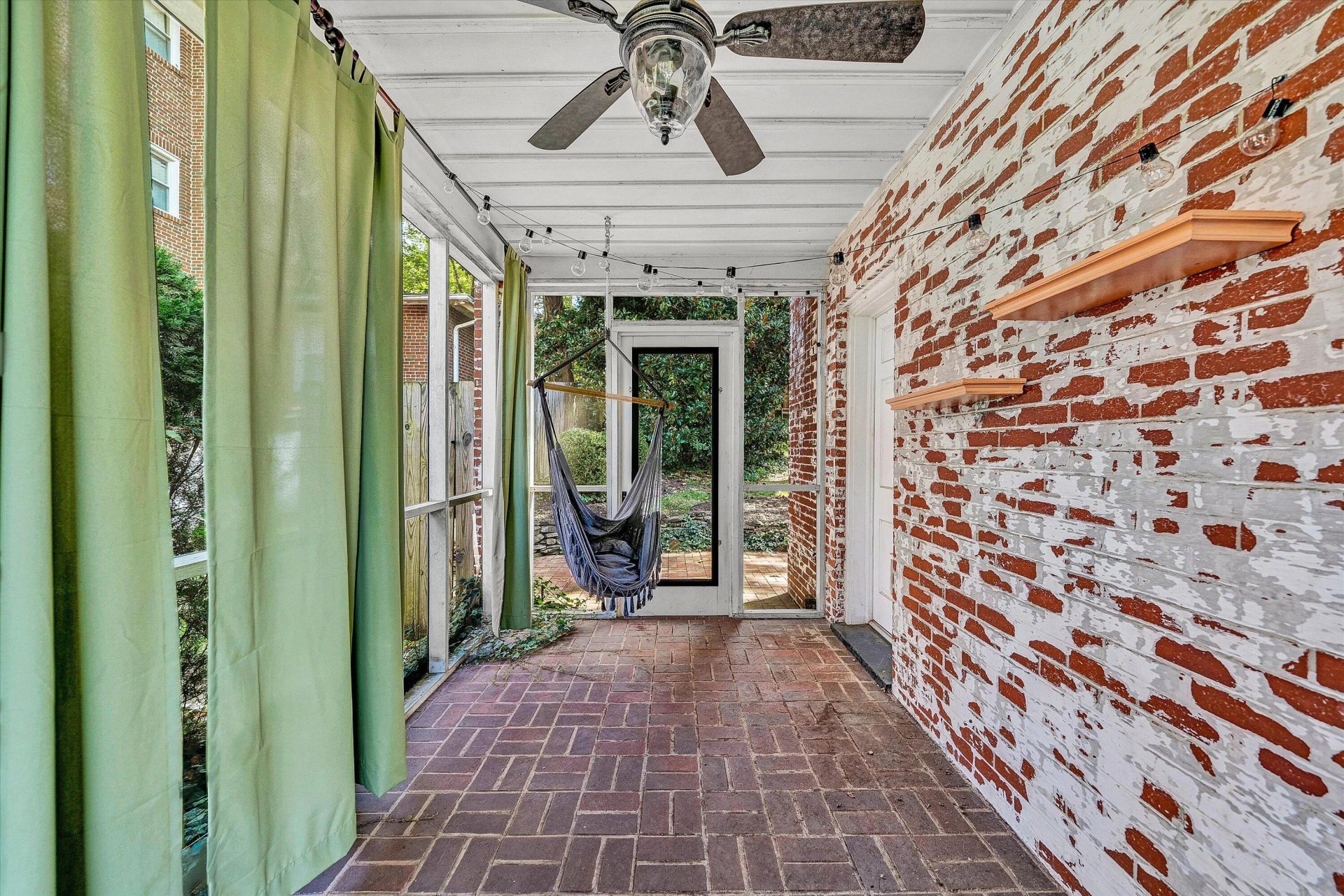 2408 Avenham AVE - Photo 24