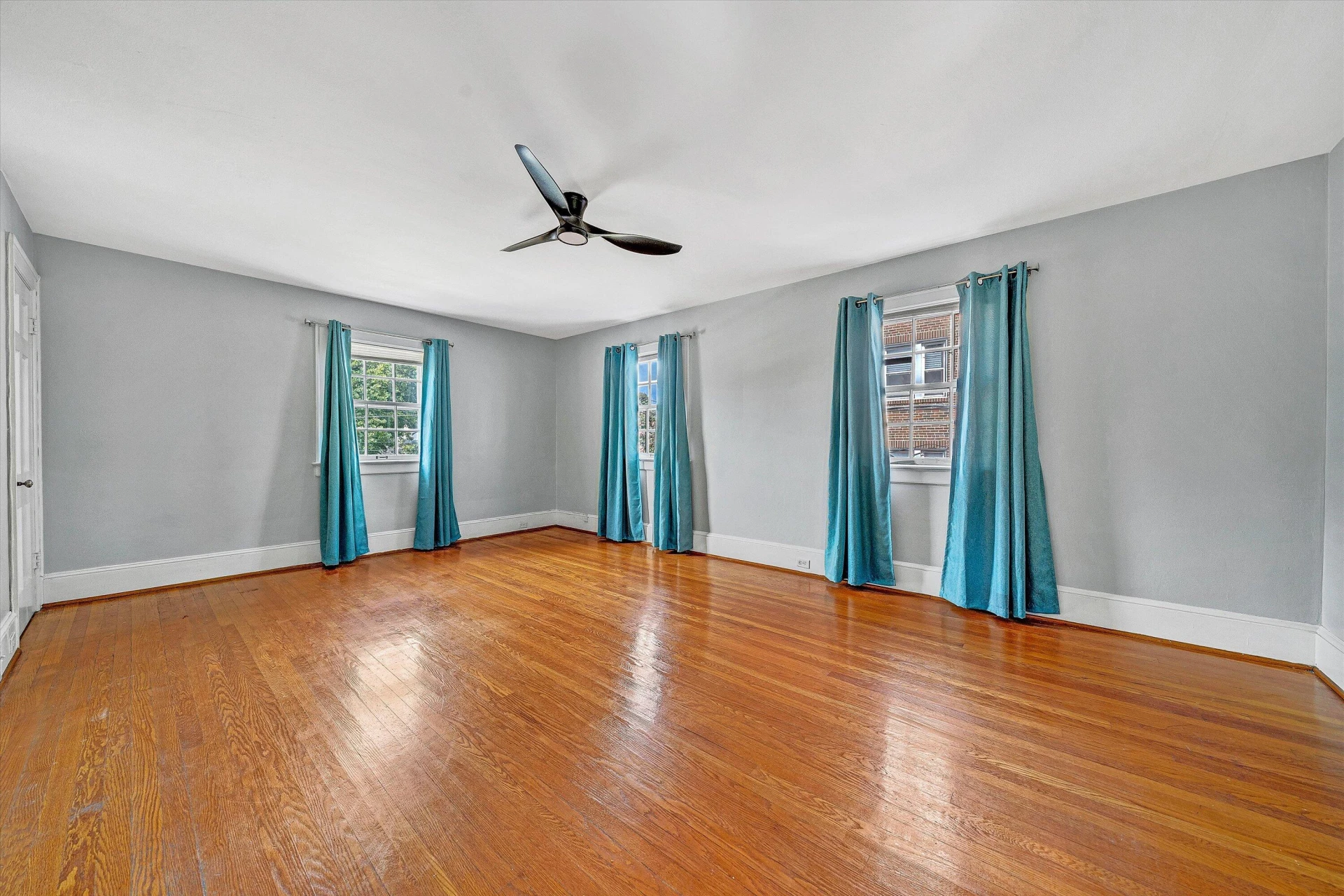 2408 Avenham AVE - Photo 32