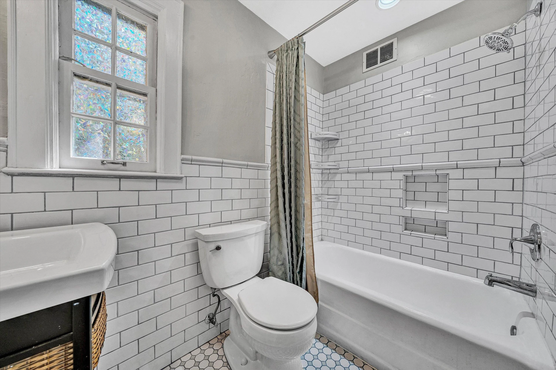 2408 Avenham AVE - Photo 35